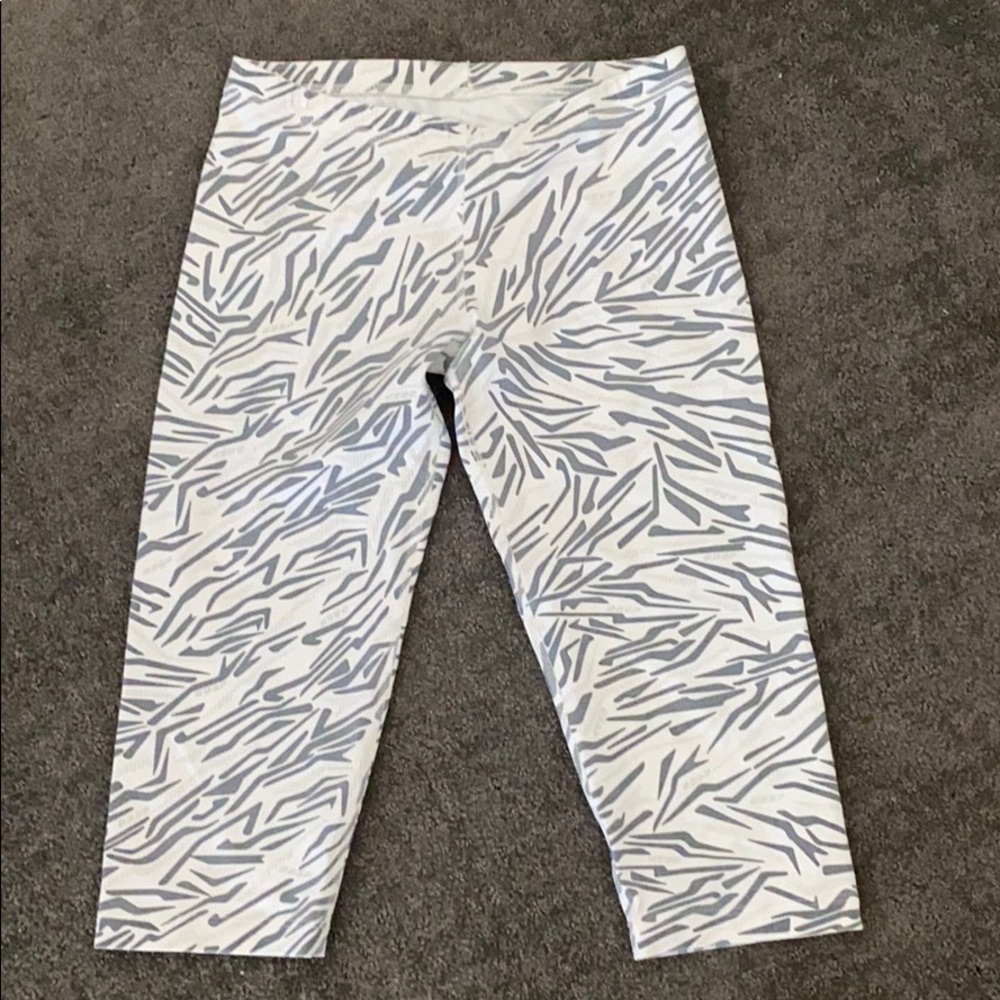 Bebe Sport Cropped Leggings Small